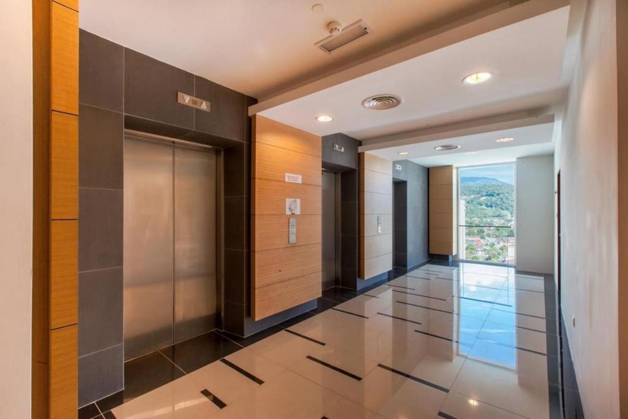 118 Residences By Travovo George Town Esterno foto